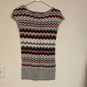 Michelle Nicole Chevron Knit Top - Red, Black, White, Gray